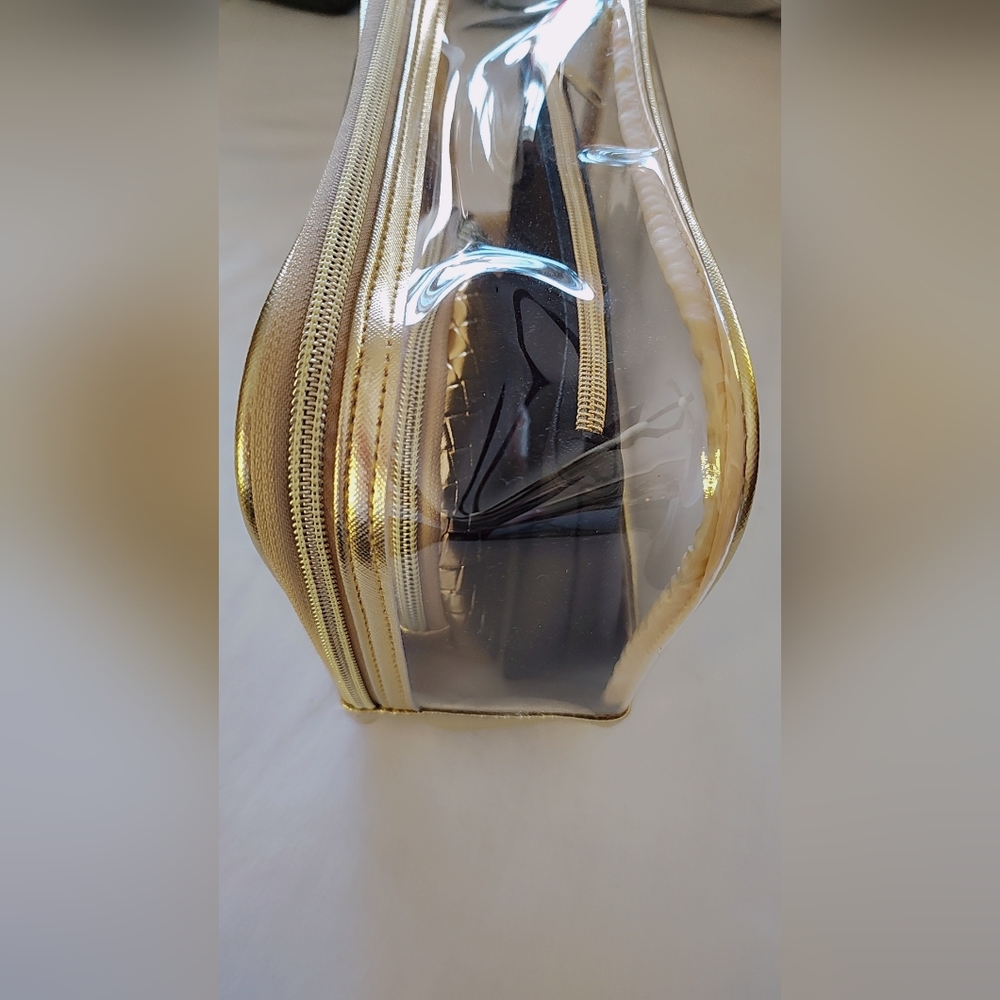 ✨ NWT 3-Piece Travel Cosmetic Bag Set – Gold, Black & Clear ✨ - Picture 5 of 8